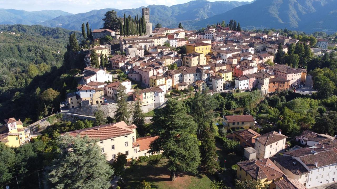 Villa Gherardi - B&B E Hostel Barga Exterior foto
